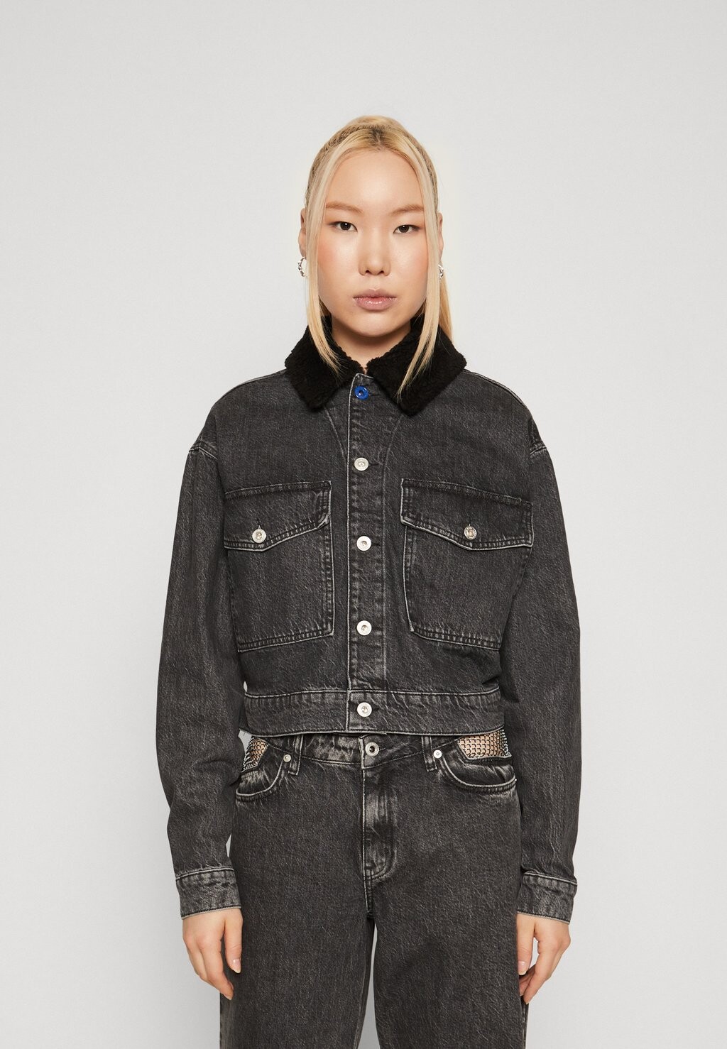 

Джинсовая куртка Karl Lagerfeld Jeans КУРТКА ШЕРПА, цвет acid grey
