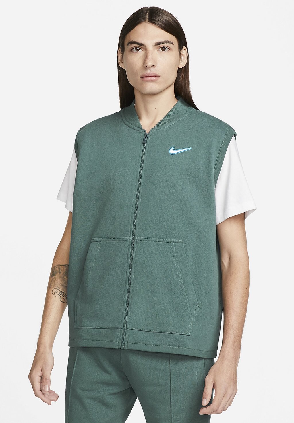 

Жилет Nike