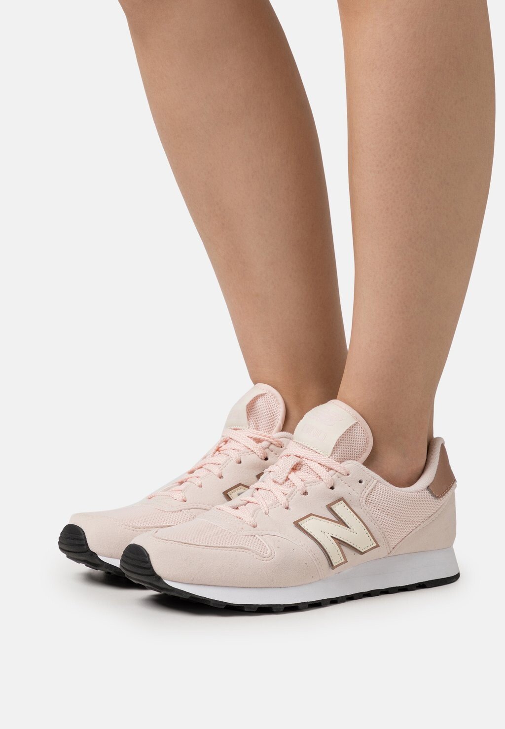 

Кроссовки New Balance Gw500, розовый кварц