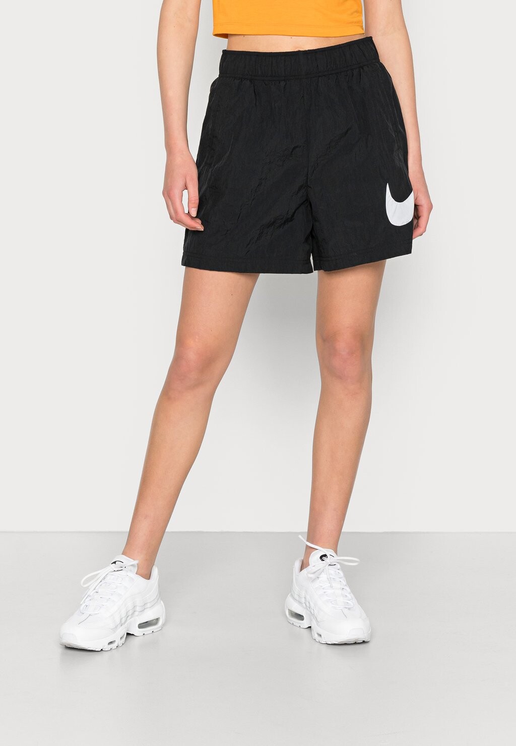 

Шорты Nike, черно-белый
