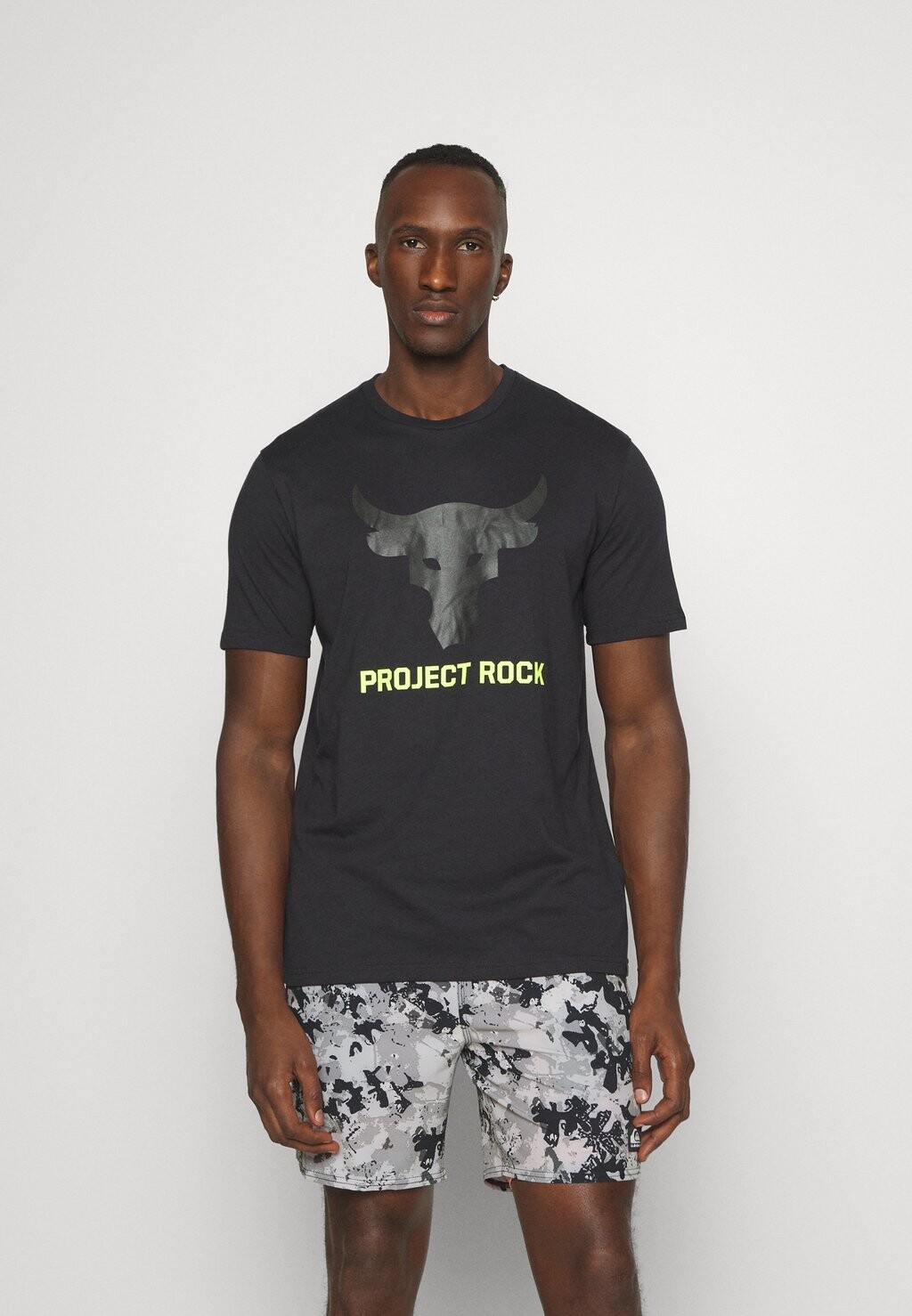 

Футболка с принтом ROCK BRAHMA BULL Under Armour, черный