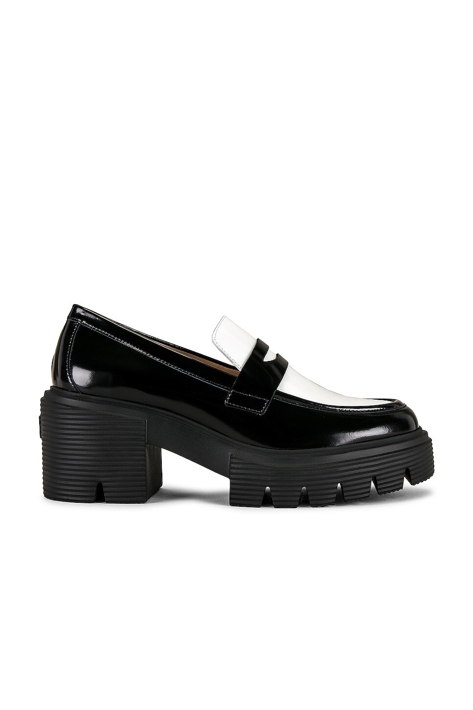 

Лоферы Stuart Weitzman Soho, цвет Black & White
