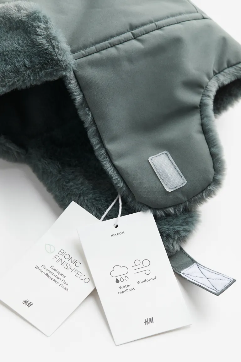 

Водоотталкивающая шапка H&M, зеленый