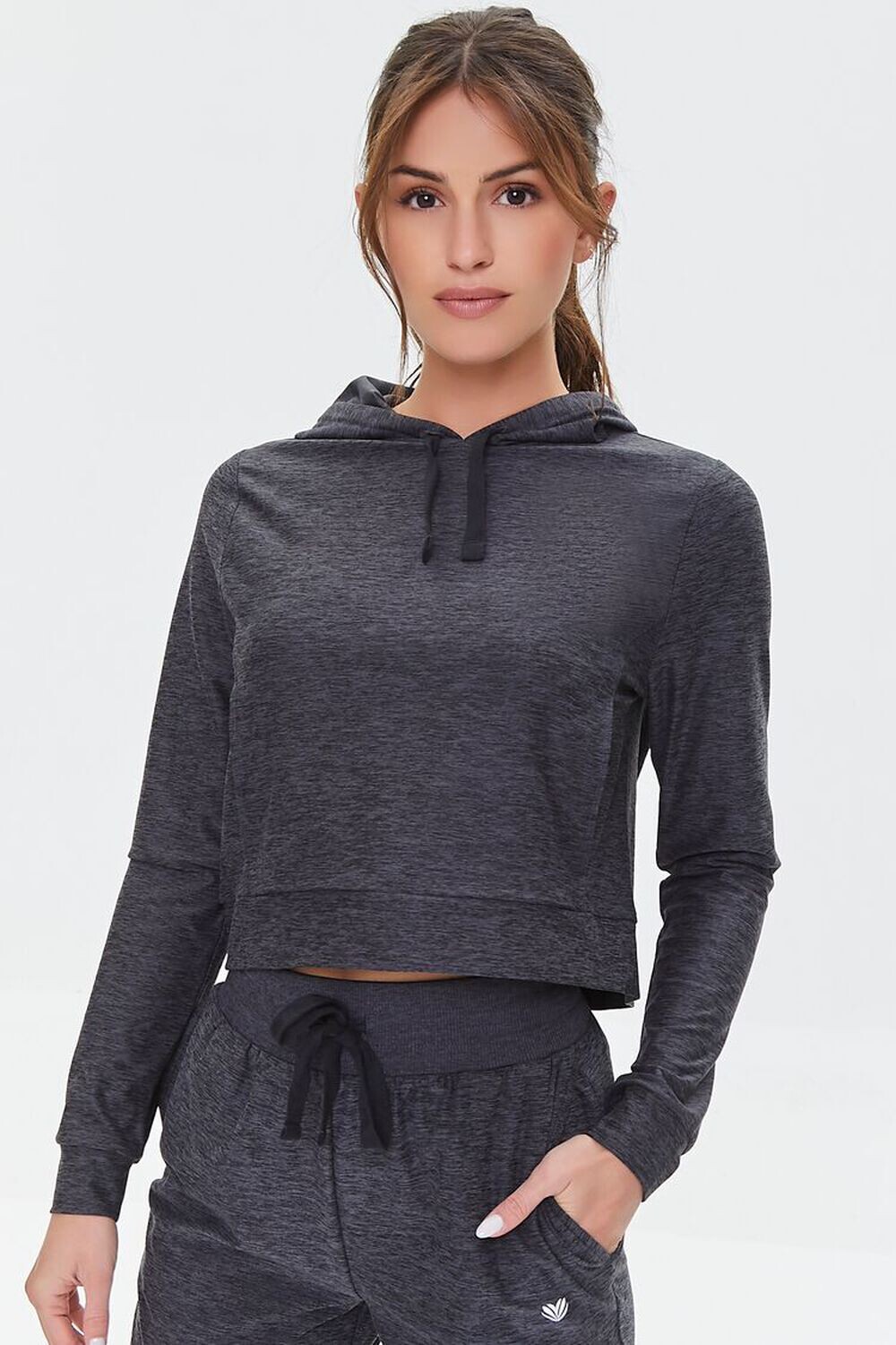 

Активный топ с капюшоном на кулиске Forever 21, черный