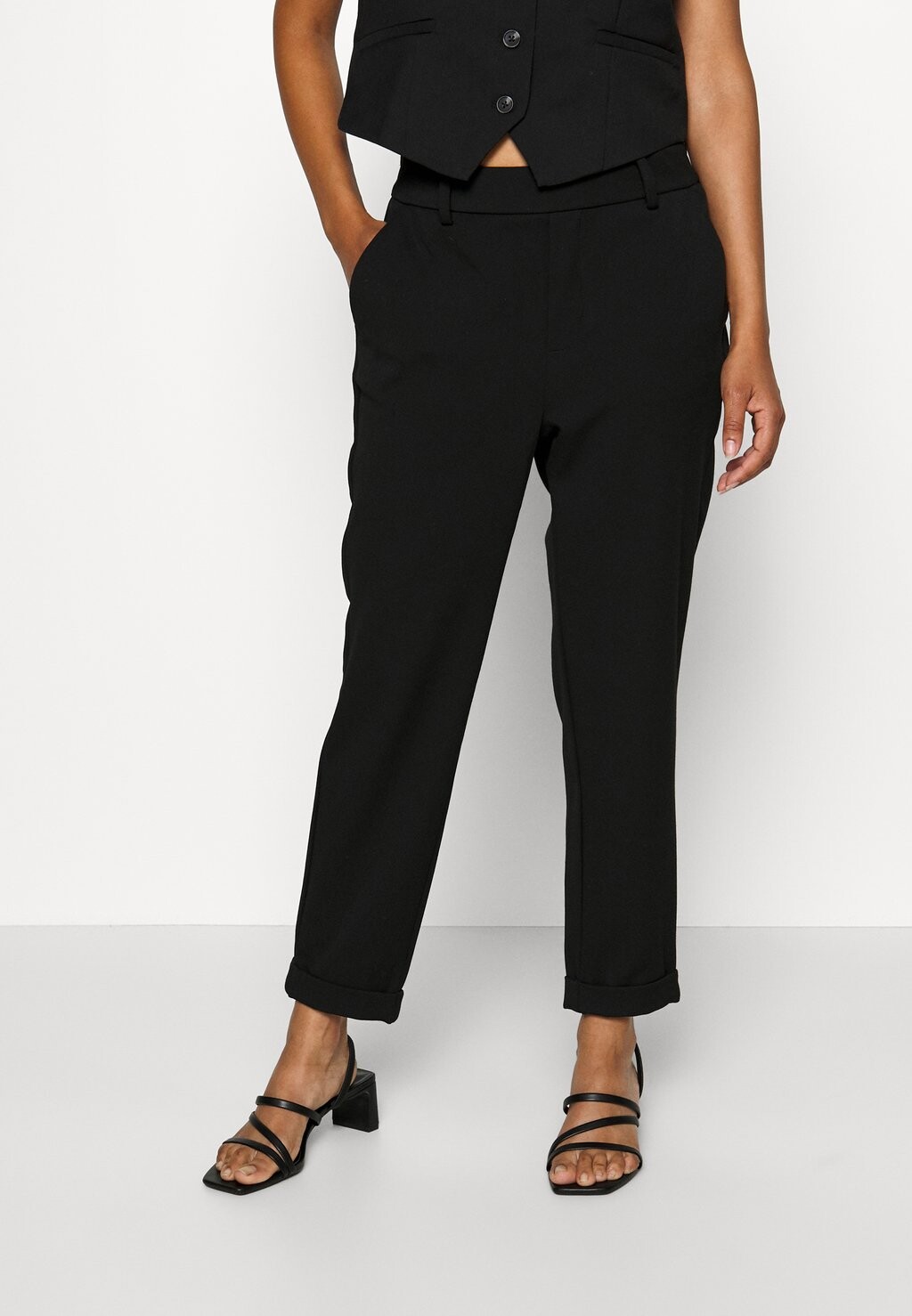 

Брюки Vero Moda, черный