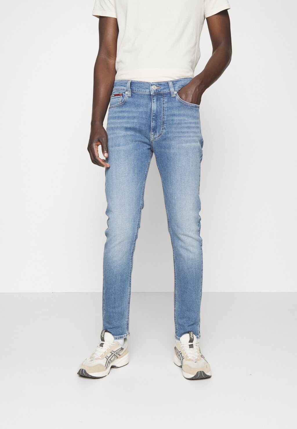 

Джинсы скинни Tommy Jeans