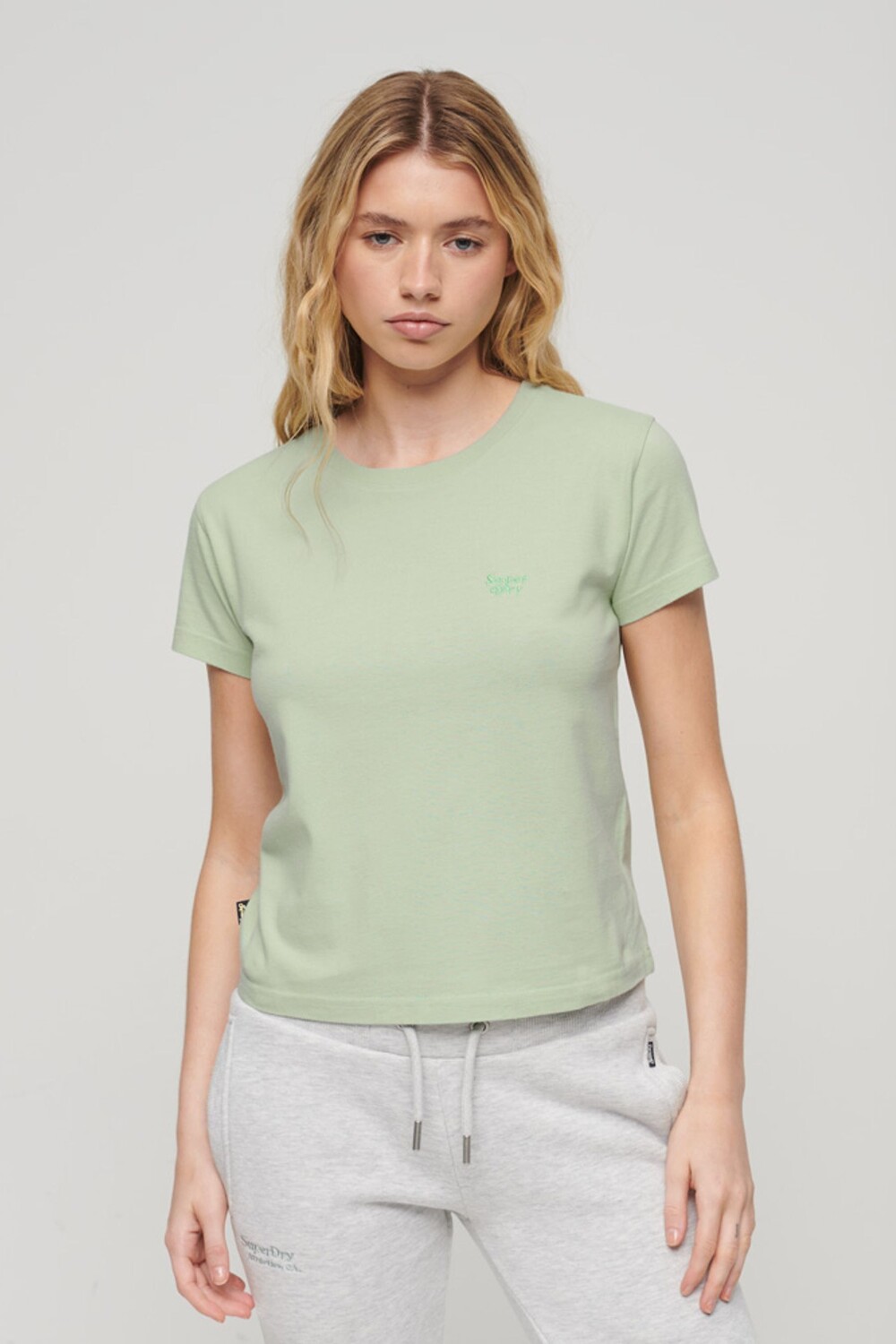 

Футболка с логотипом Essential 90s Superdry, зеленый