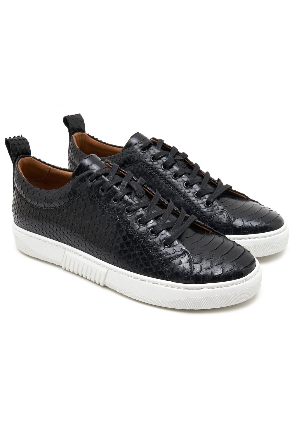 

Низкие кеды Desa, цвет black