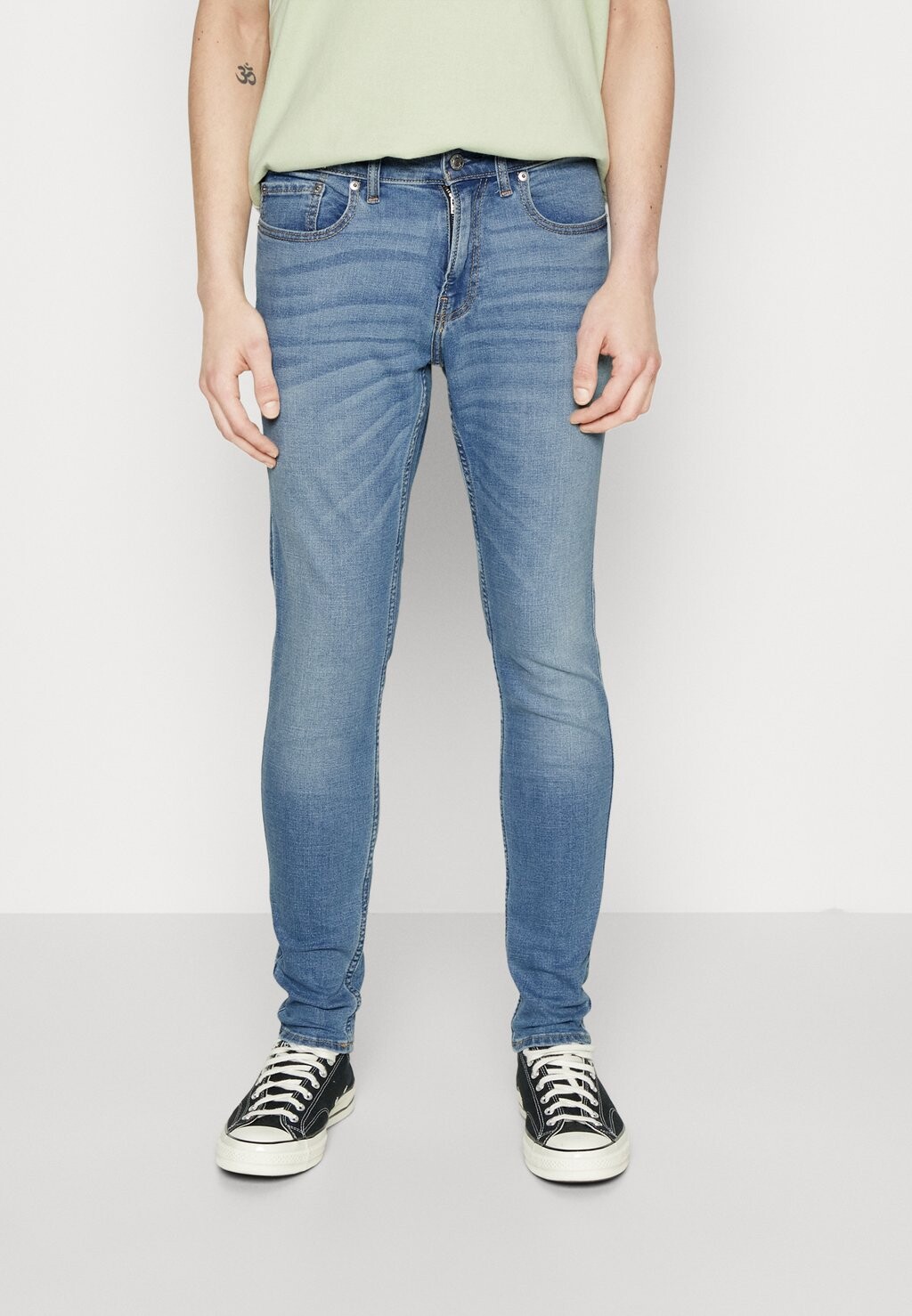 

Джинсы скинни Hollister Co.