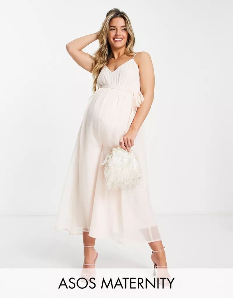

Пастельно-розовый комбинезон на бретелях с поясом на талии ASOS Maternity