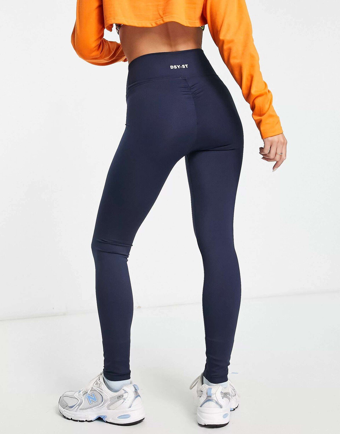 

Черные леггинсы со сборками Daisy Street Active