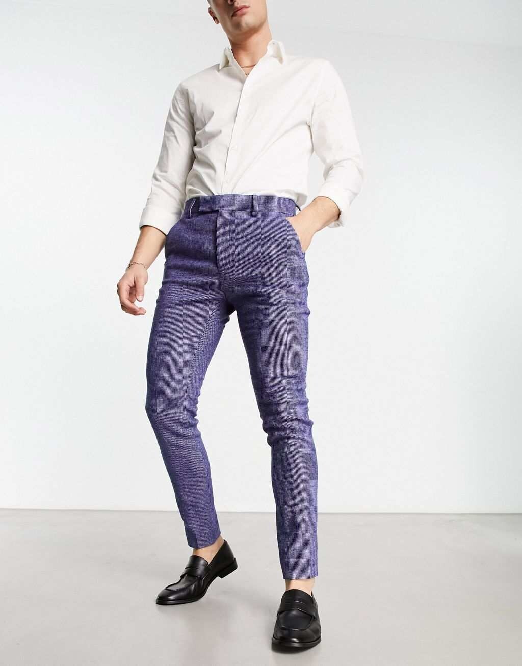 

Супероблегающие брюки из смесовой шерсти ASOS DESIGN в темно-синюю микроклетку