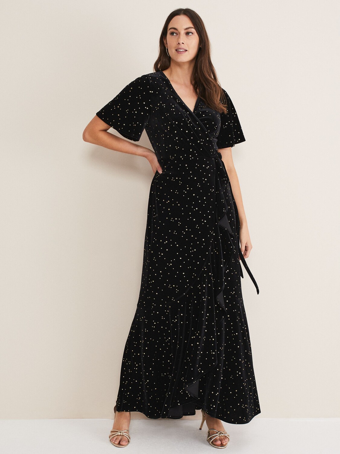 

Бархатное платье макси со звездами Phase Eight Holly, черное