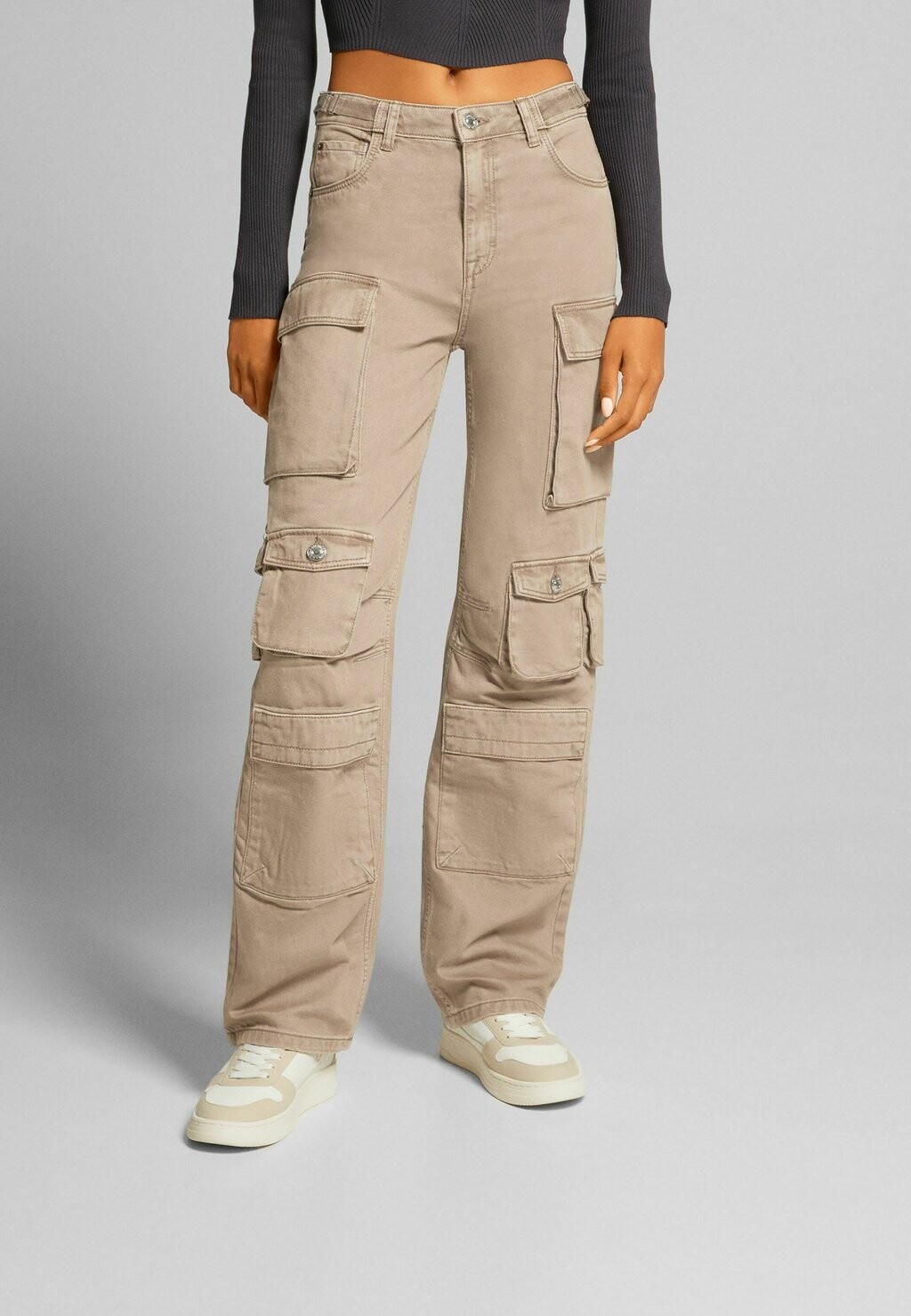 

Джинсы прямого кроя Bershka