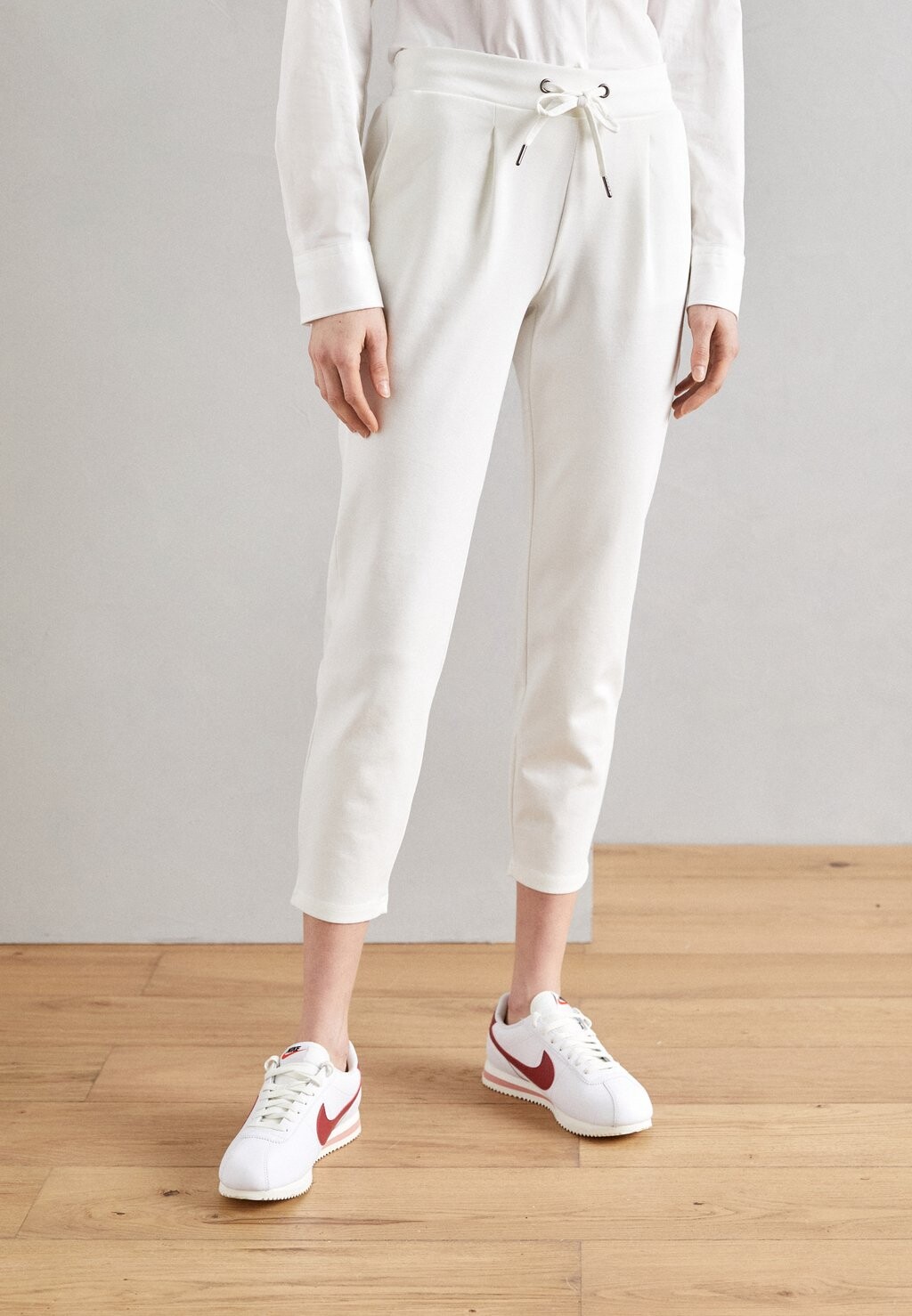 

Спортивные штаны RIZETTA CROP PANTS b.young, цвет marshmallow