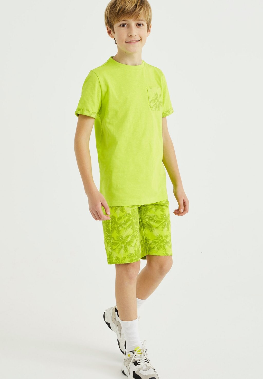 

Шорты MET DESSIN WE Fashion, цвет green
