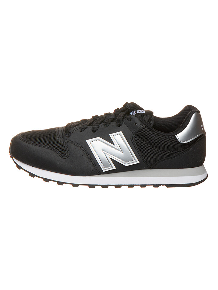 

Низкие кроссовки New Balance, черный