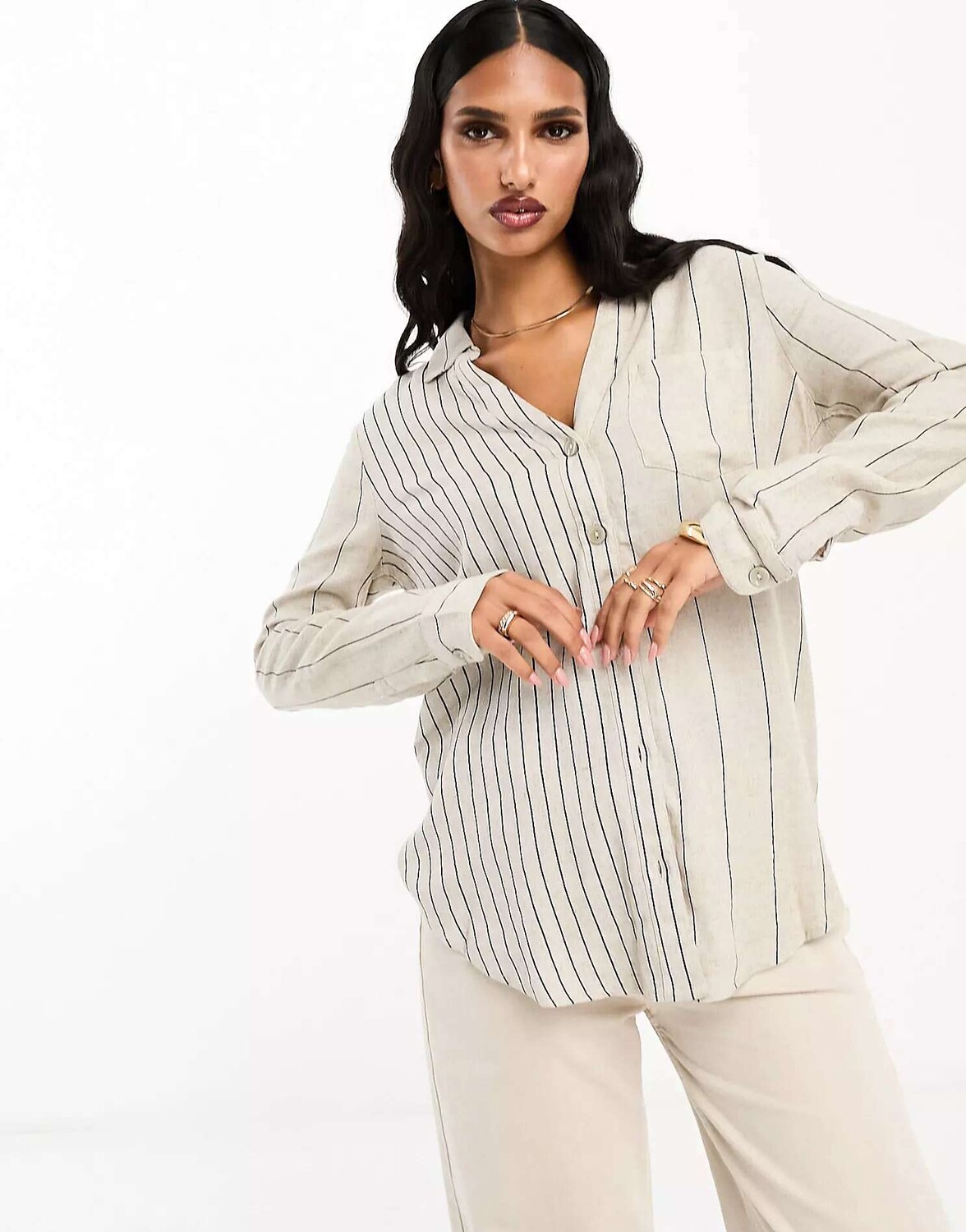 

Льняная рубашка оверсайз в смешанную полоску River Island с камнем