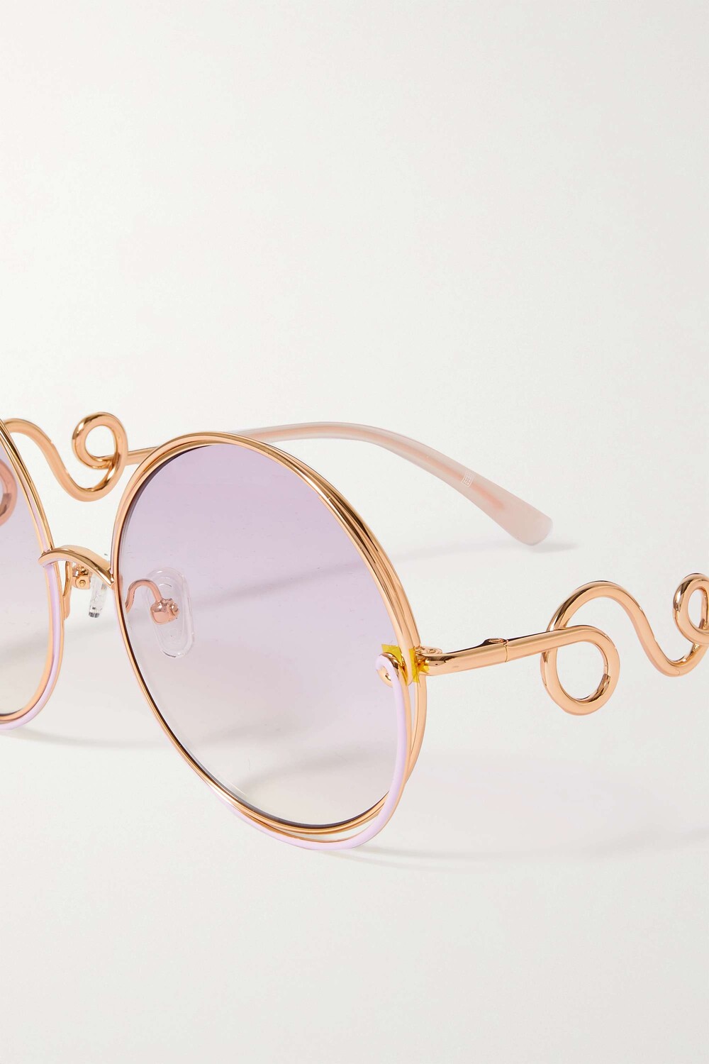 

LINDA FARROW EYEWEAR + Золотистые солнцезащитные очки Bea Bongiasca в круглой оправе, сиреневый