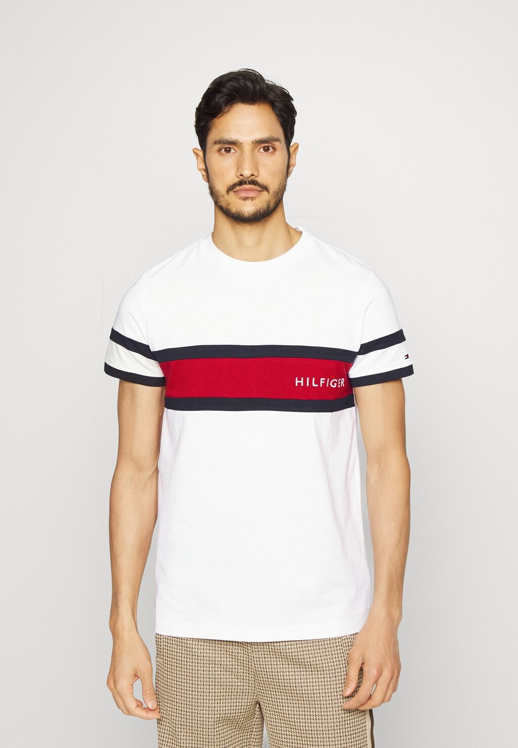 

Футболка с принтом Tommy Hilfiger, белый