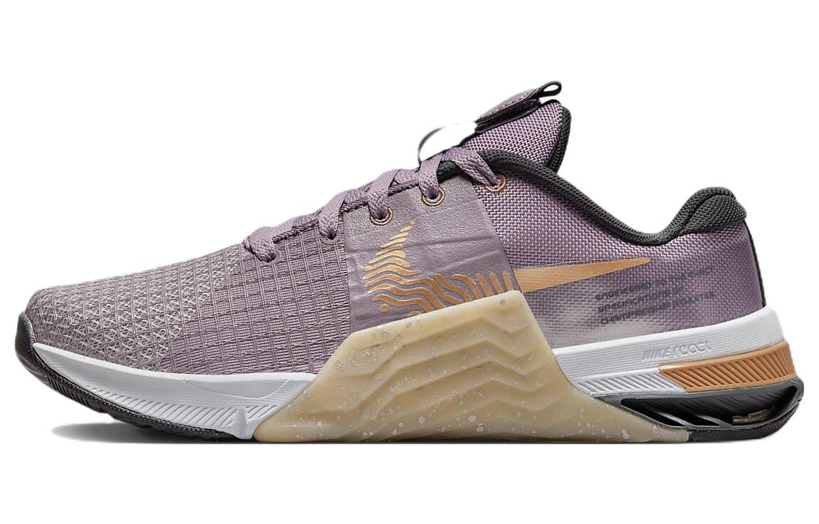 

Женские кроссовки Nike Metcon 8