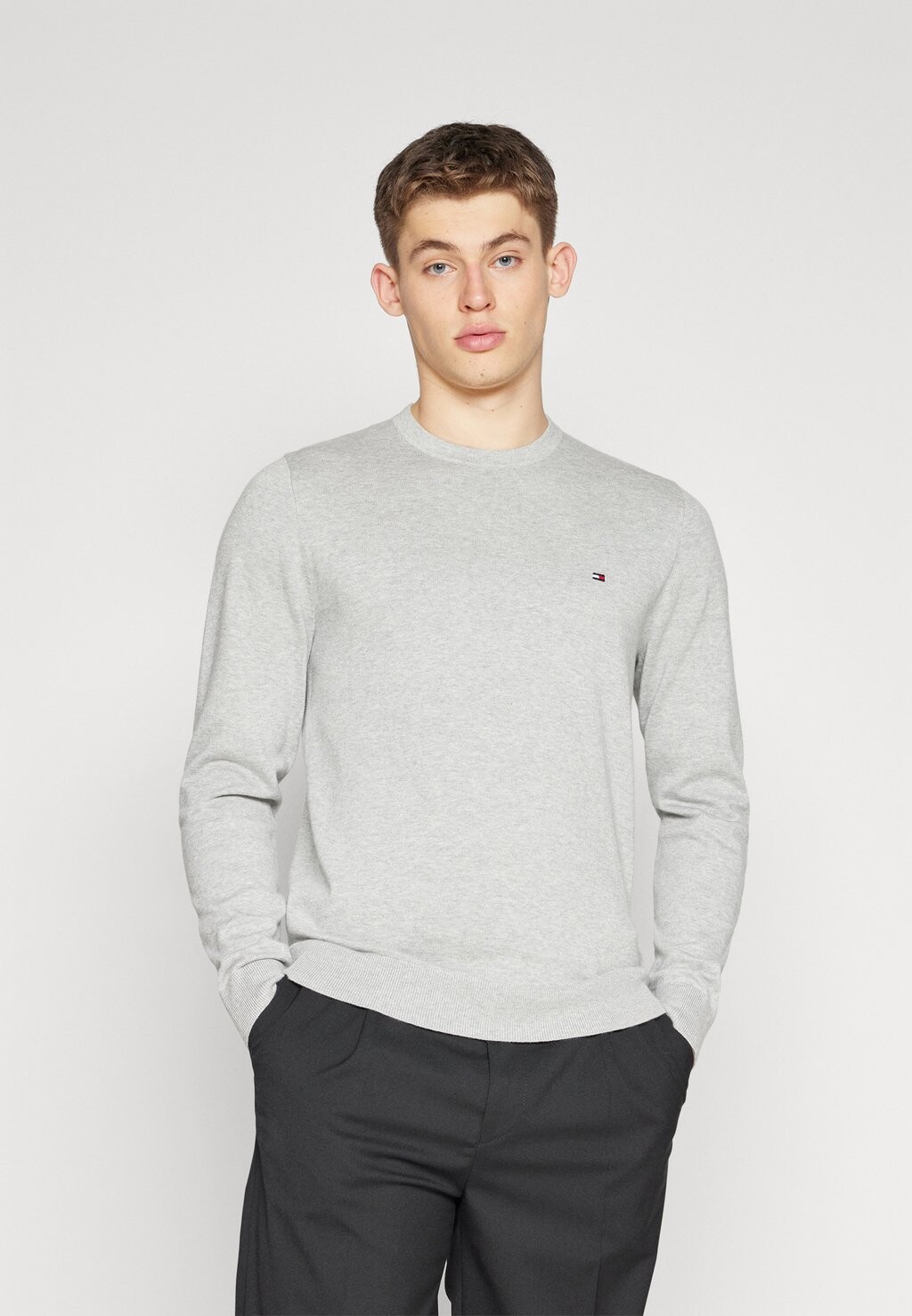 

Джемпер вязаный CLASSIC CREW NECK Tommy Hilfiger, цвет light grey heather