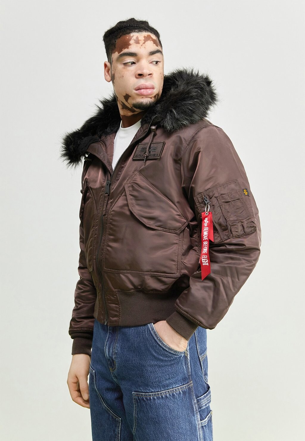 

Куртка зимняя Alpha Industries