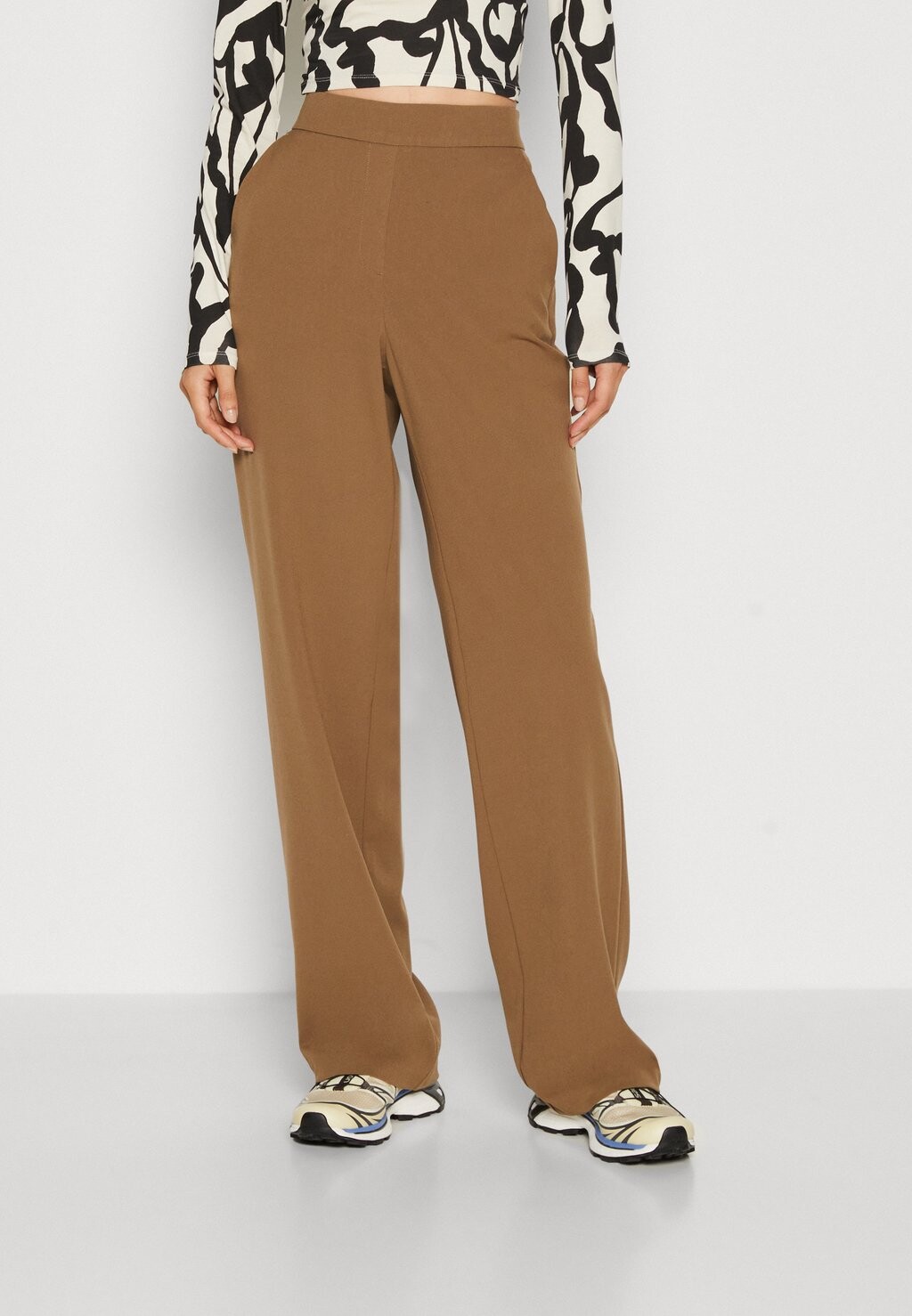 

Брюки из ткани VMLISCOOKIE Vero Moda, темно-зеленый