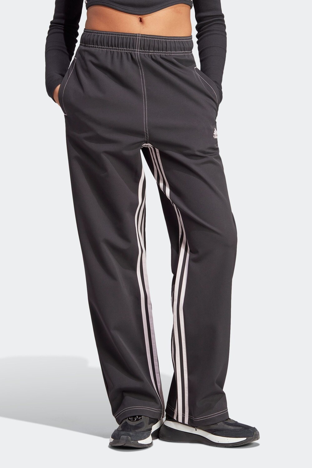 

Спортивные штаны adidas, черный
