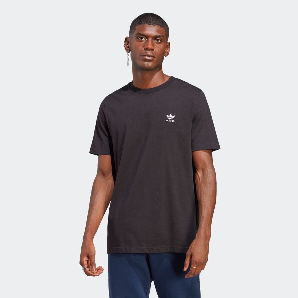 

Футболка Adidas IA4873, черный