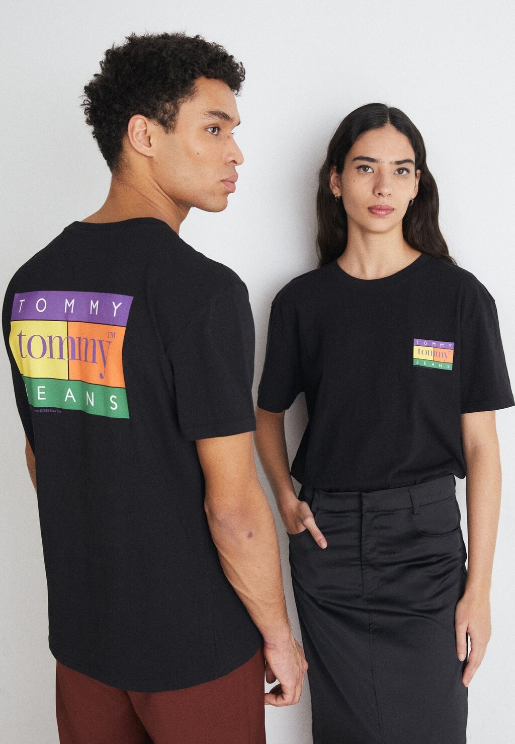 

Футболка с принтом TJM REG SUMMER FLAG TEE EXT Tommy Jeans, цвет black