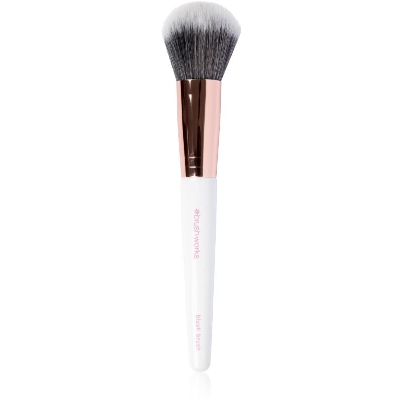 

Brushworks Blush Brush Кисть для румян White & Gold 1 шт Inna Marka