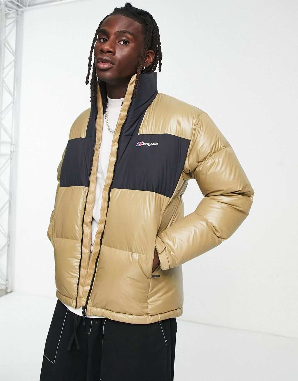 

Водонепроницаемая пуховая куртка Berghaus Arkos Reflect Stone