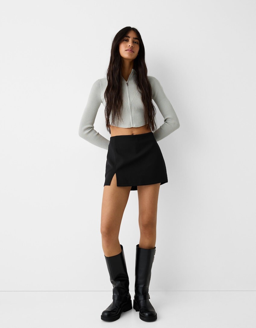 

Элегантная короткая юбка-брюки Bershka, черный