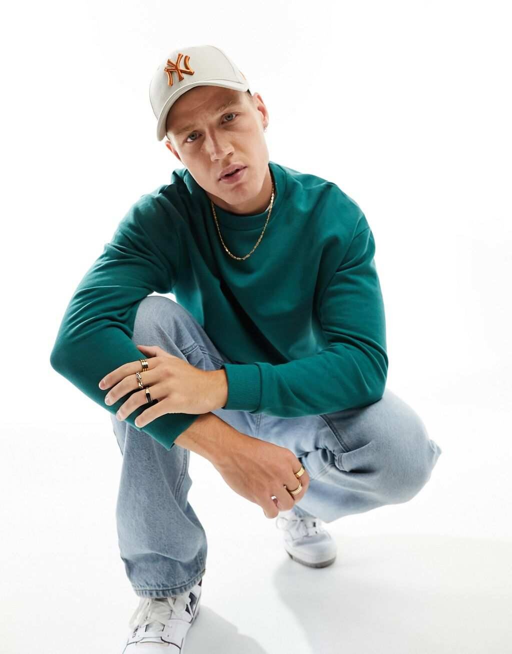 

Зеленый свитшот оверсайз ASOS DESIGN