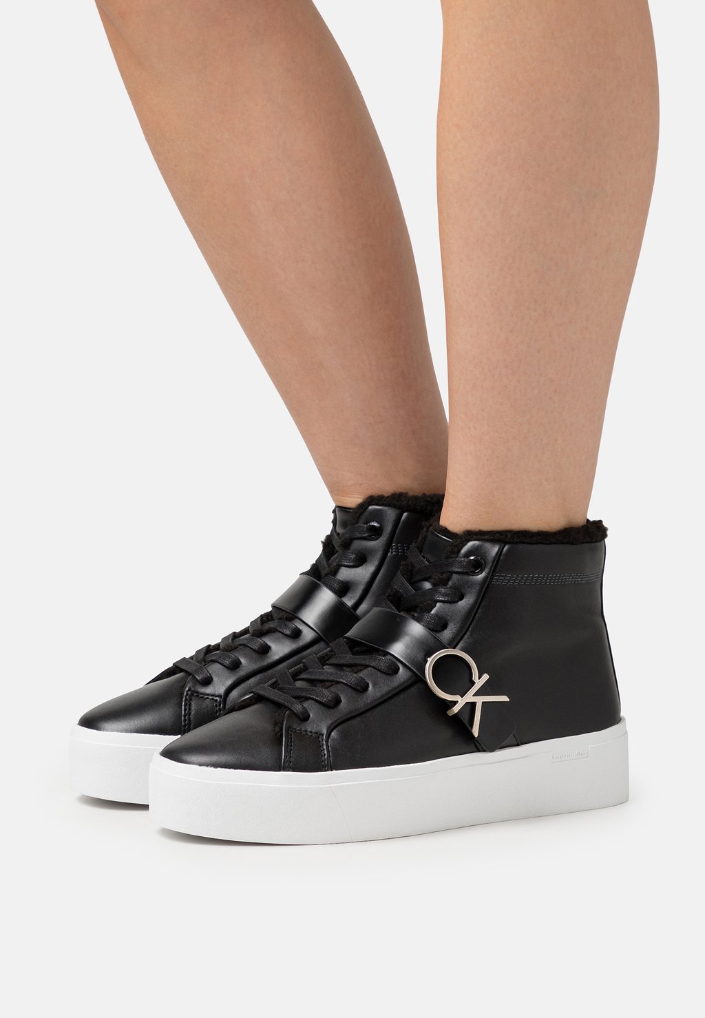 Высокие туфли Calvin Klein FLATFORM CUPSOLE, черный кроссовки flatform cupsole на шнуровке calvin klein черный