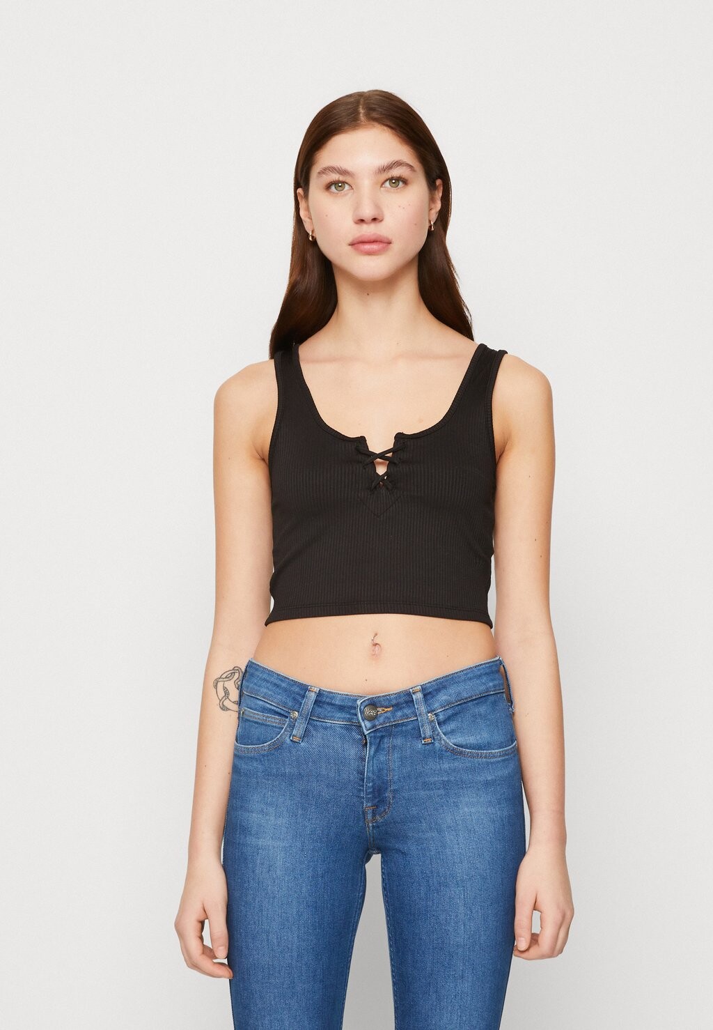 

Топ Vero Moda, черный