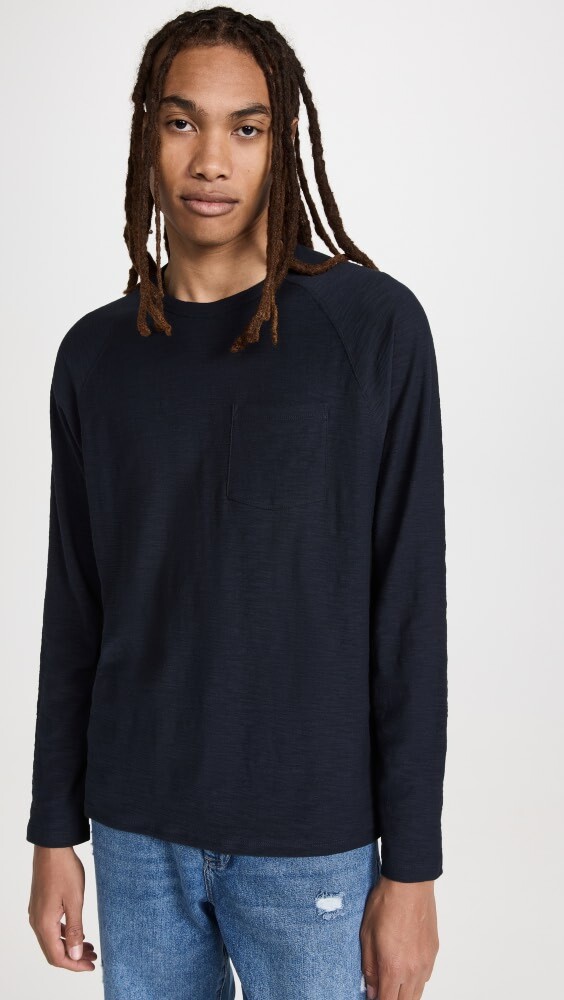 

Футболка Vince Long Sleeve Pocket Crew