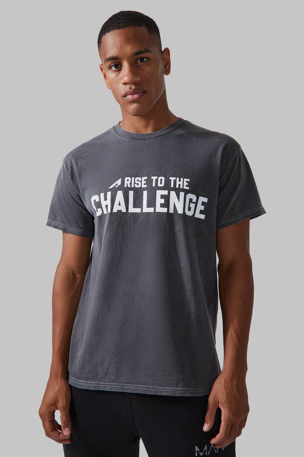 

Футболка active overdyed rise to the challenge Boohoo, угольный