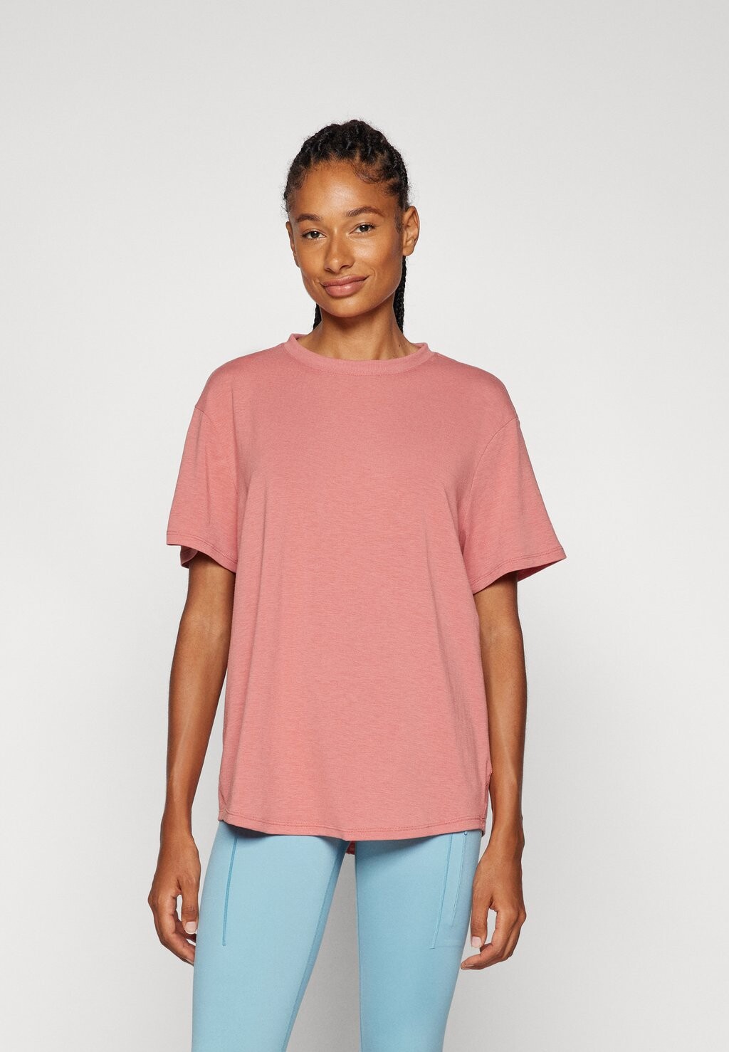 

Спортивная футболка ONE RELAXED TOP Nike, розовый