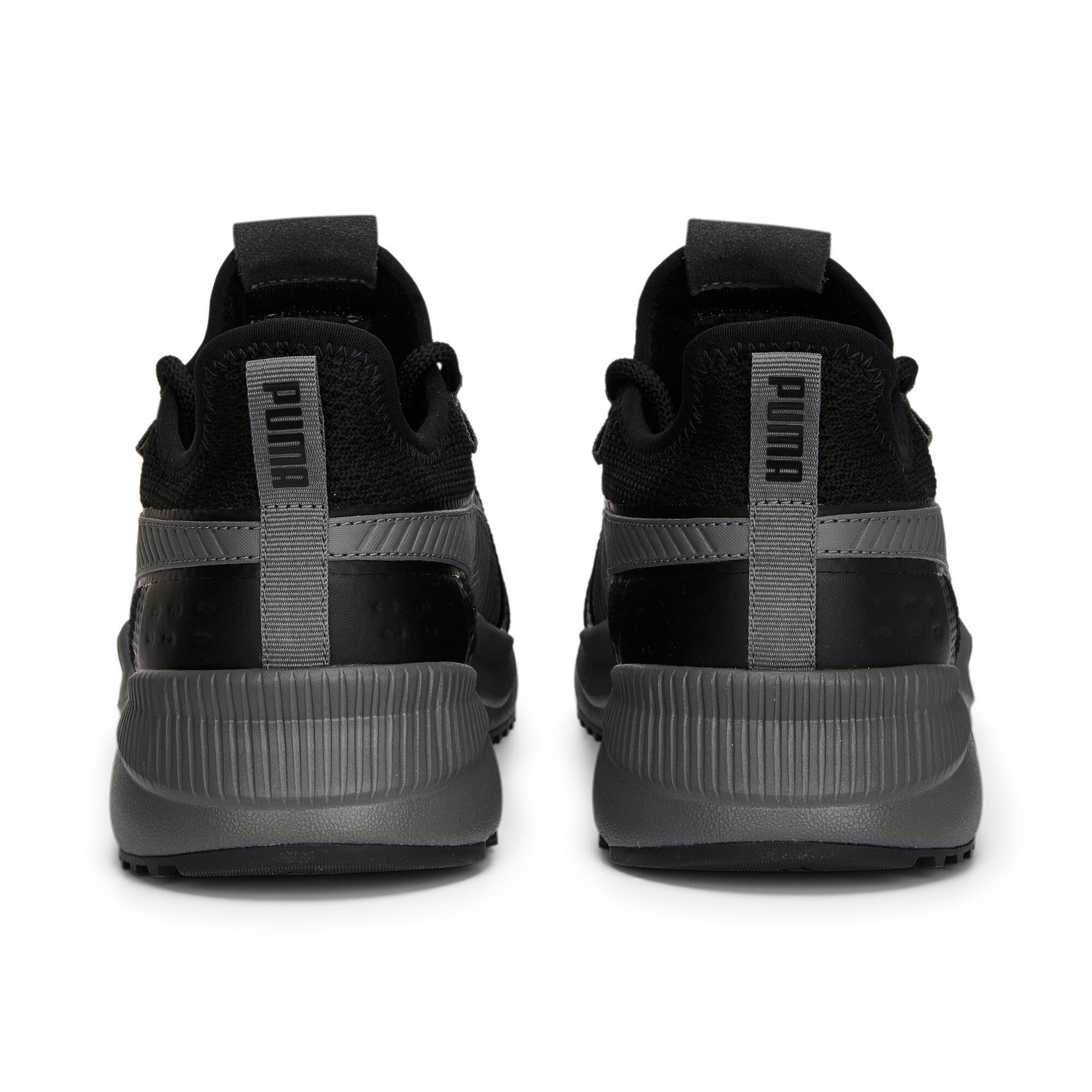 

Мужские кроссовки PUMA Pacer Future Street Knit, цвет Black/Cool Dark Gray