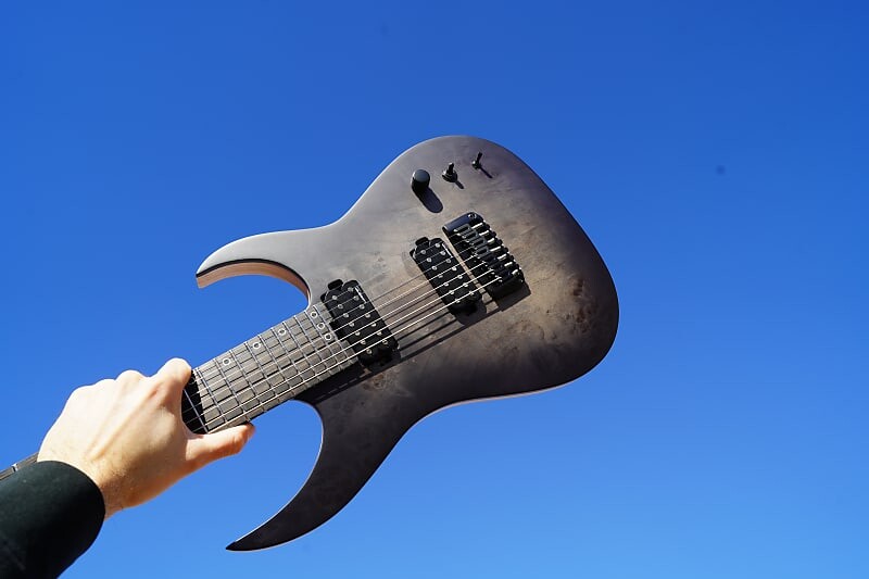 

Электрогитара Schecter Diamond Series - PROTOTYPE KM-7 Mk-III Artist Trans Black Burst Satin 7-String w/ Lundgrens
