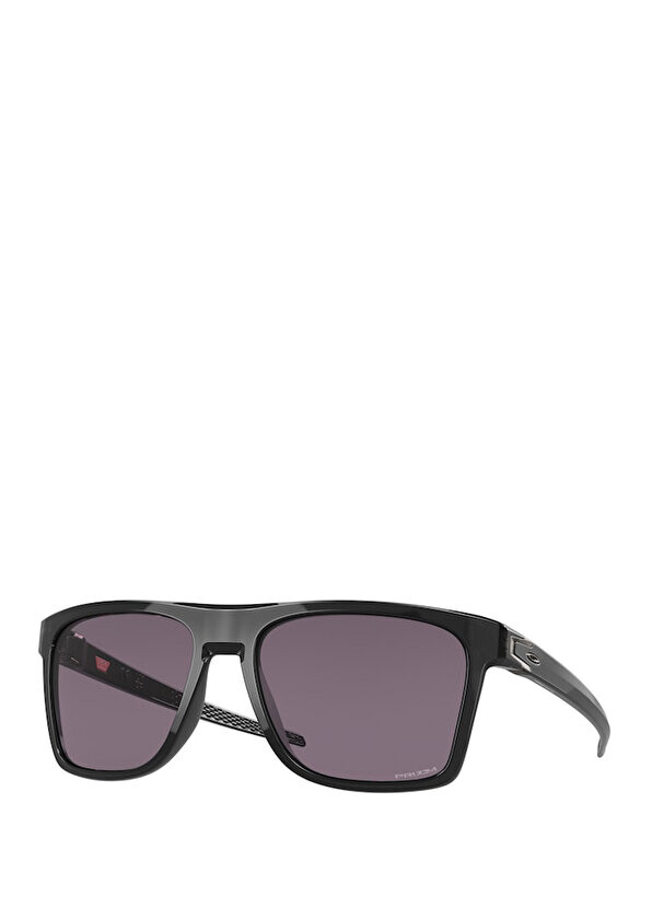 

Черные мужские солнцезащитные очки Oakley