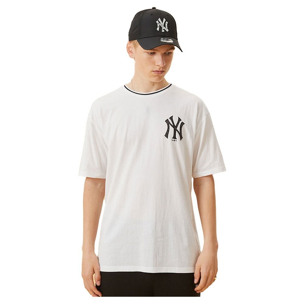 

Футболка New Era Essential Graphic New York Yankees Oversize, белый