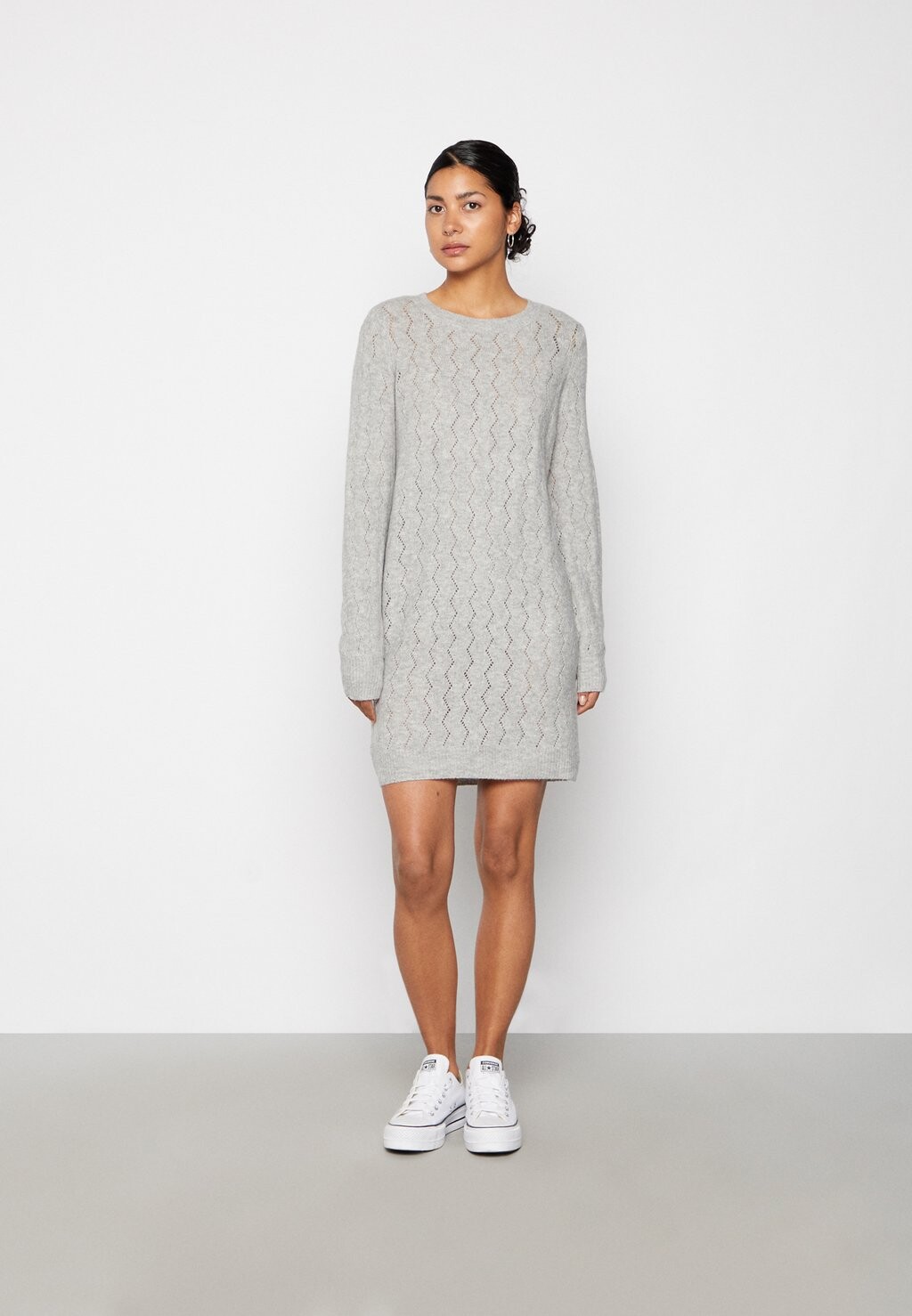 

Трикотажное платье Vero Moda
