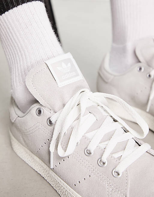 

Бледно-серые кроссовки adidas Originals Stan Smith CS, Серый