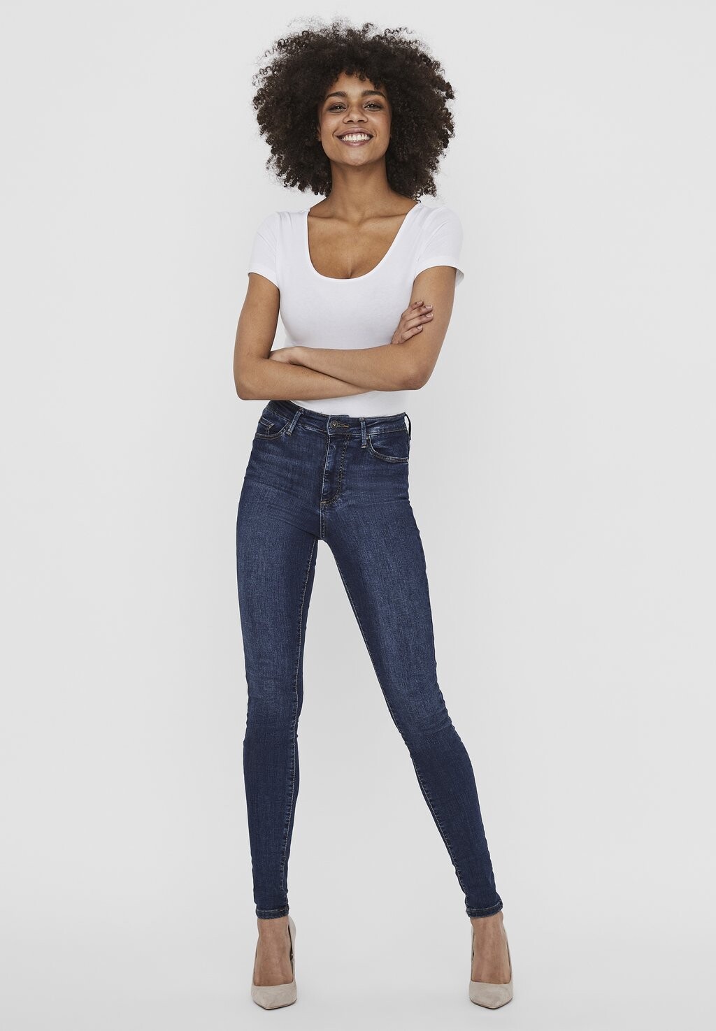 

Базовая футболка Vmmaxi My Soft U-Neck 2 Pack Vero Moda, цвет bright white 2