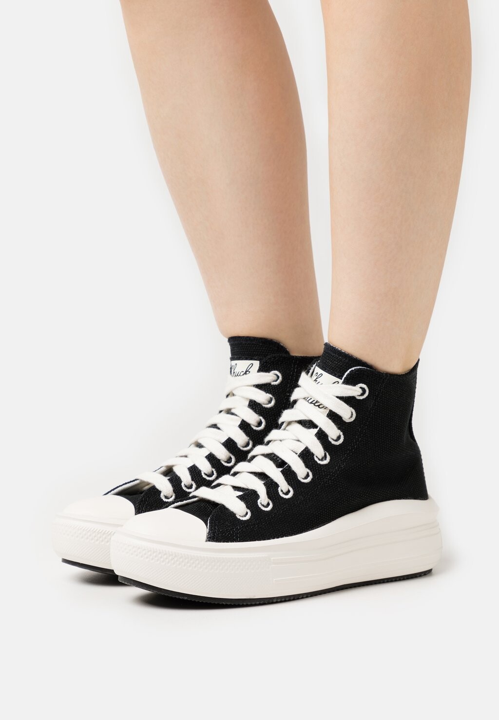 

Высокие кроссовки Converse