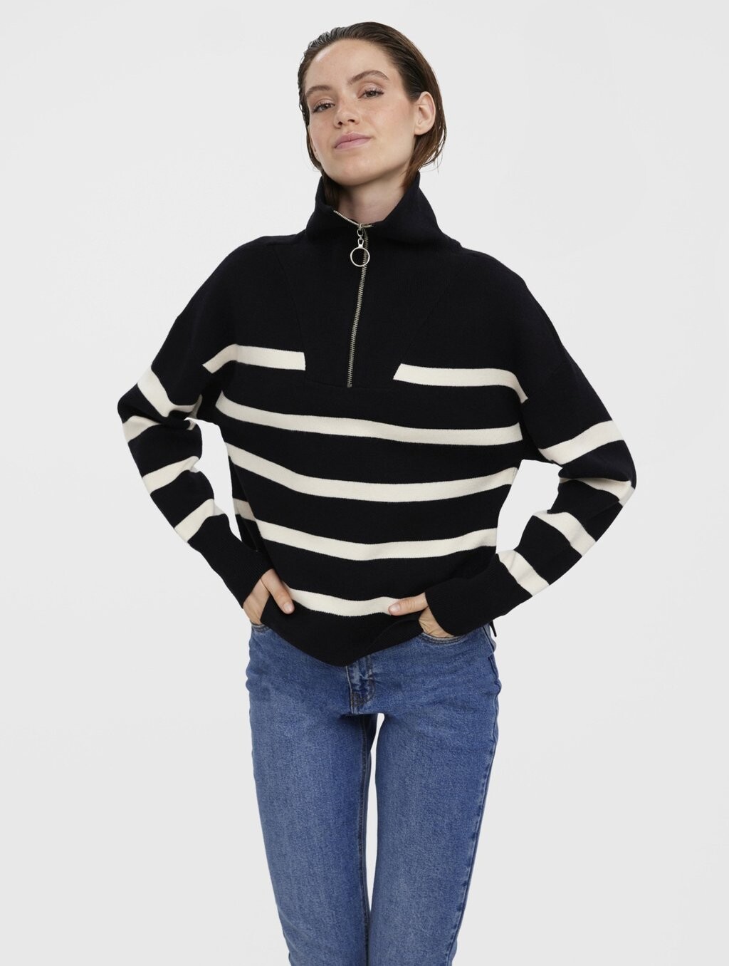 

Свитшот Vero Moda SABA STRIPE LS HIGHNECK GA NOOS, цвет black birchstripes