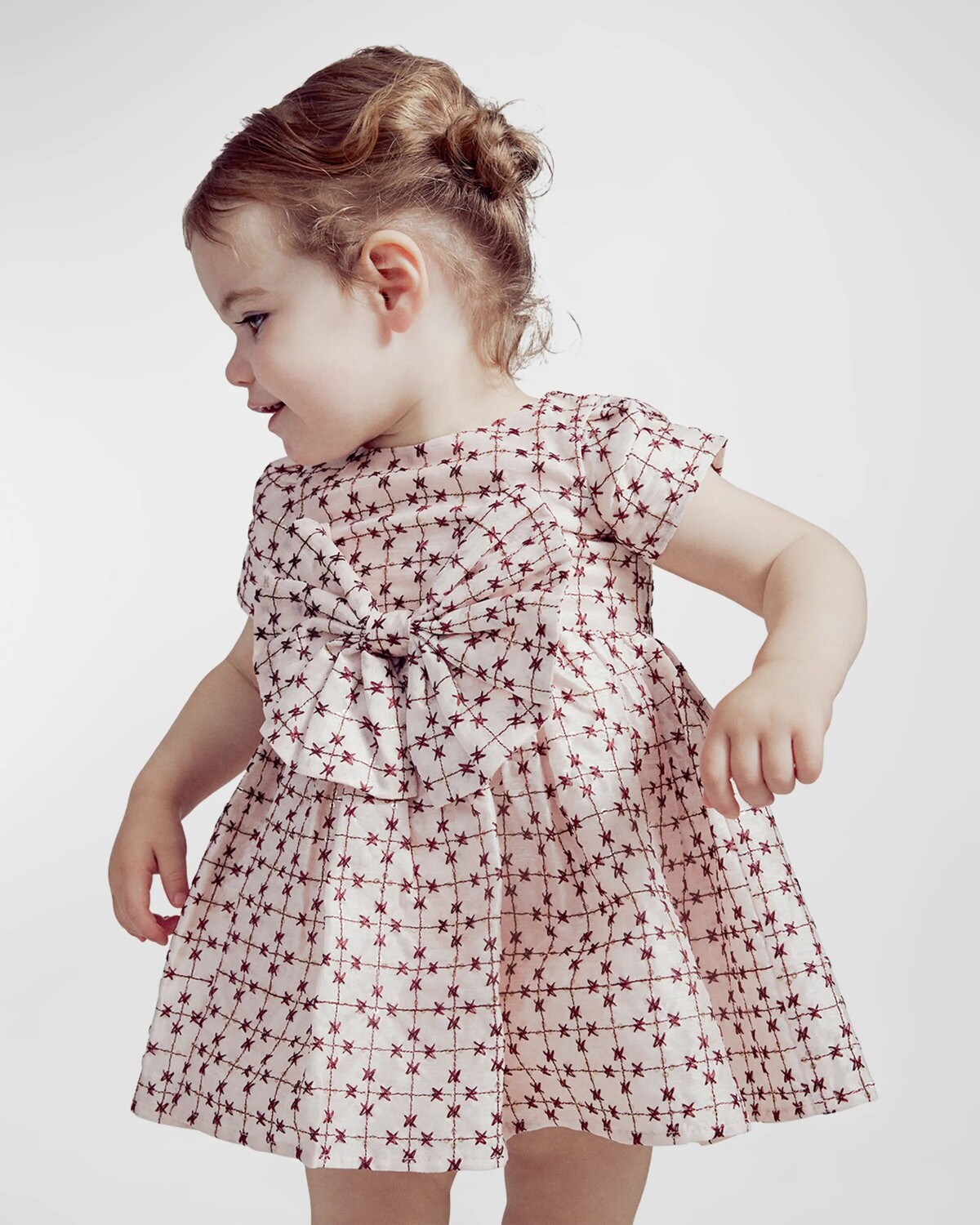 

Платье с бантом Novella для девочек, размер 6M-3 Bardot Junior, цвет Beige Star